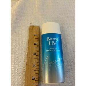 Biore sPF 50 + PA UV‎ protection watery gel Aqua Rich bottle 2 Oz?